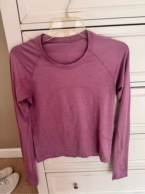Lululemon Swifty Tech Long-Sleeve Crewneck Top in Mauve Size 6